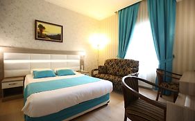 Nil Hotel